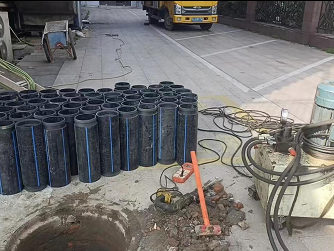 通山PE置换管厂家 DN315置换管 非开挖管短管置换